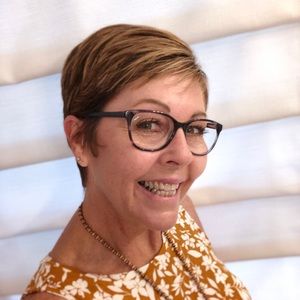 Meet your Posher, Cindy